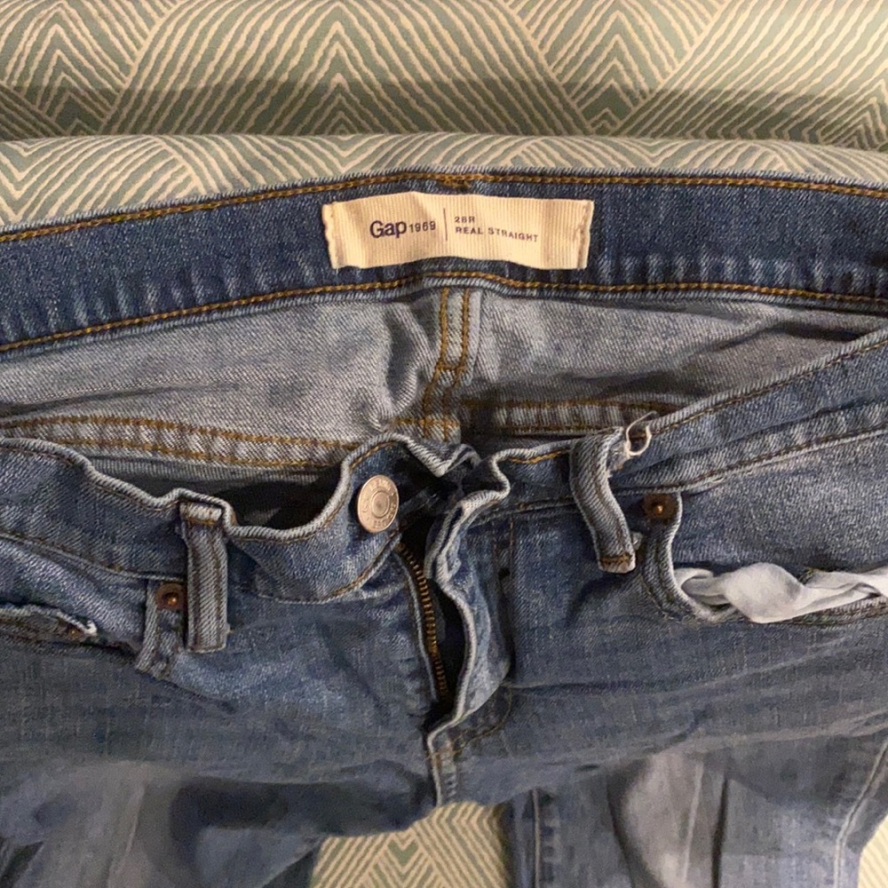 Gap “real straight” jeans 28r